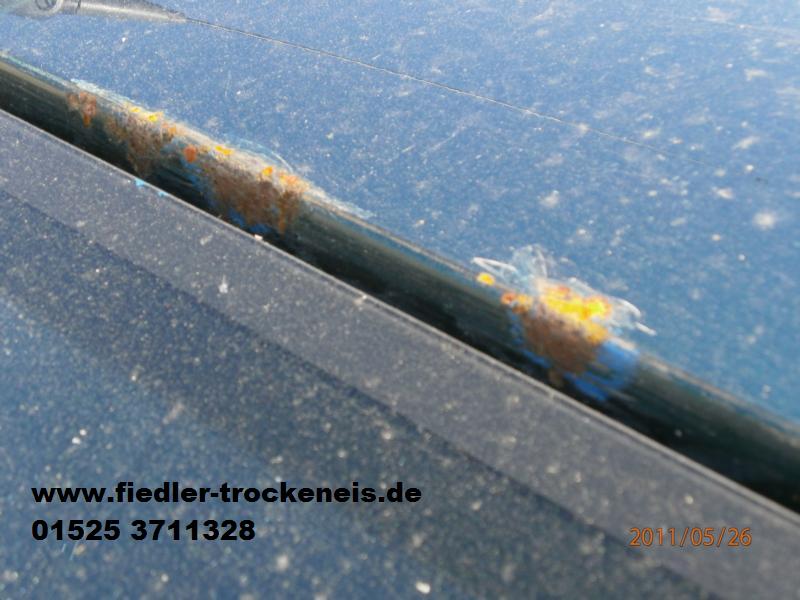Trockeneisstrahlen Roststellen Kfz-Lack